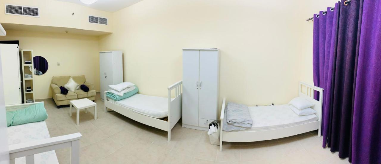 Nash Guest House Females Only Дубай Екстериор снимка